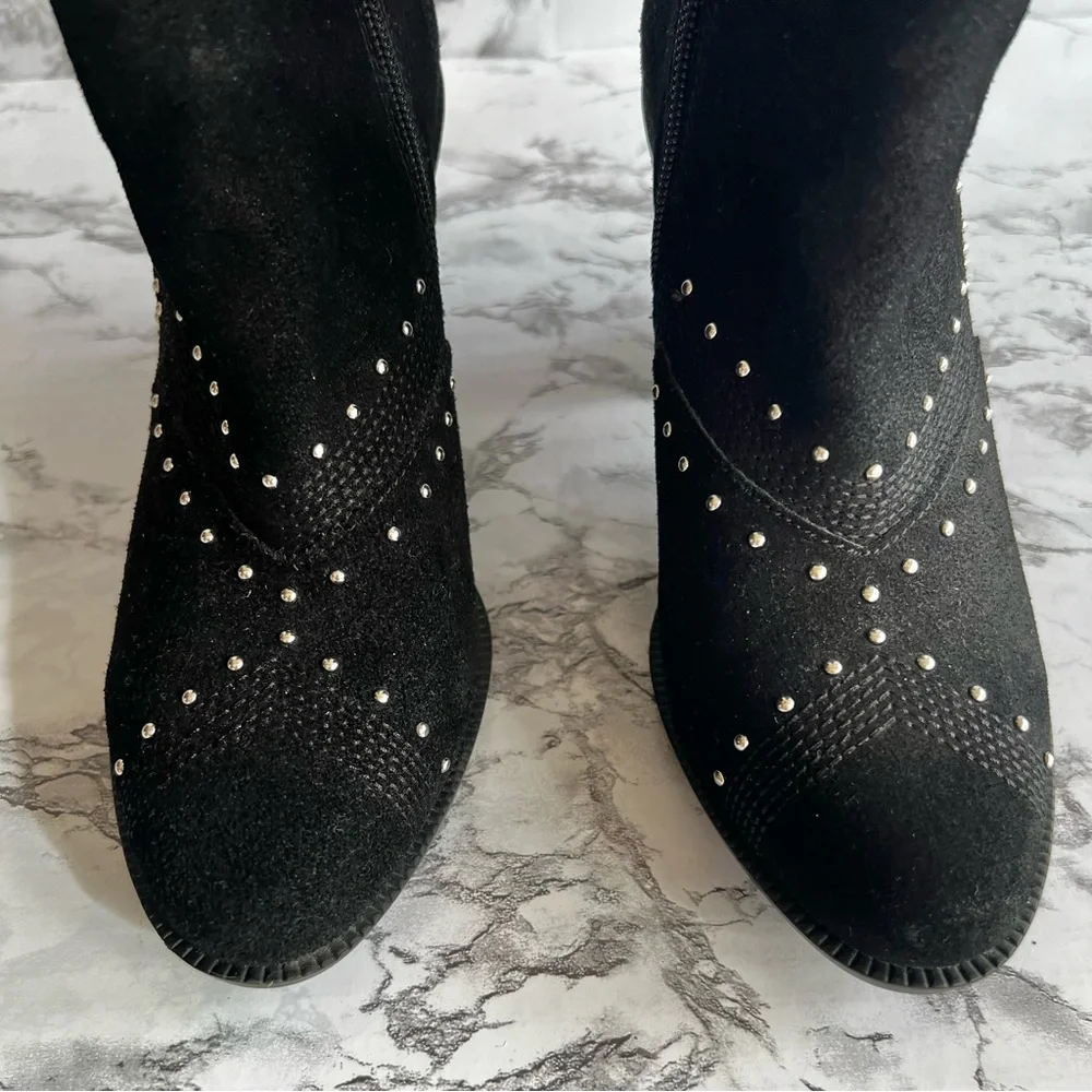 Fergie Dina Bootie Black Suede Silver Studded Block Heel Ankle 6 Gorpcore